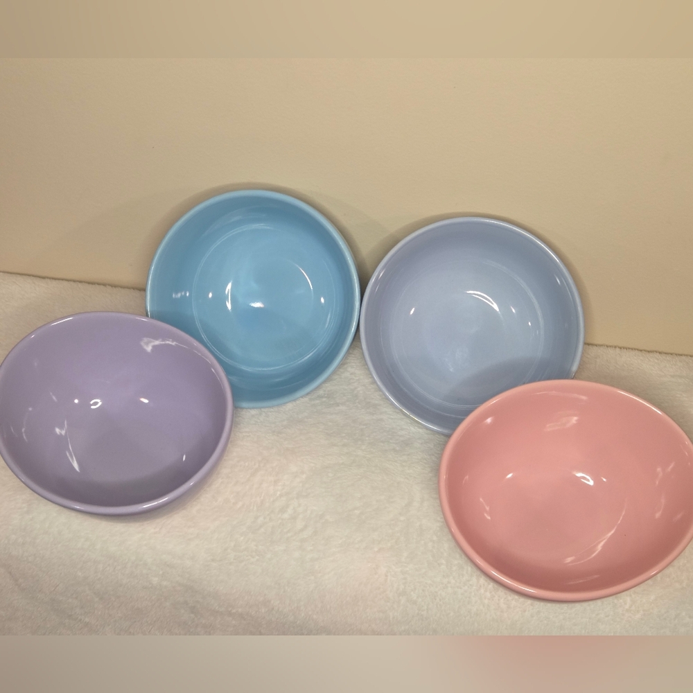 Nantucket And ND Exclusive Set Of Four Pastel Ceramic Bowls